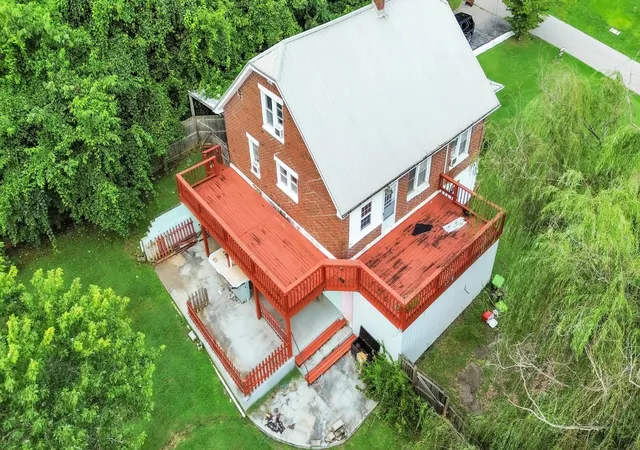 Photo 4 of Single family home for sale at 102 Harvey Ave, Somerset, KY 42501 | MLS# 26018960 | Listing updated on 2026-09-01