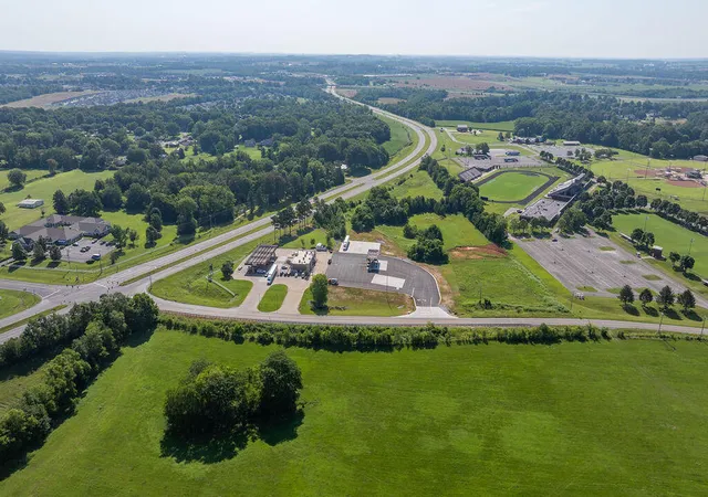 4th image of 9501 Eagle Wy, Hopkinsville, KY 42240 | MLS# 26018022