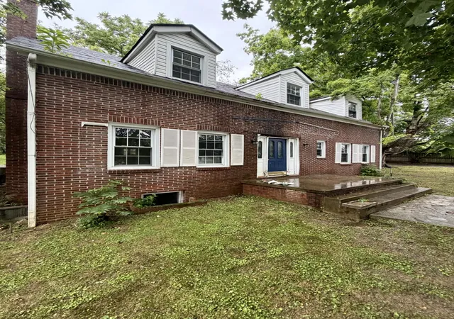 Homes for sale in Mount Vernon, KY | 45 Perciful St, Mount Vernon, KY 40456 | MLS# 26018060