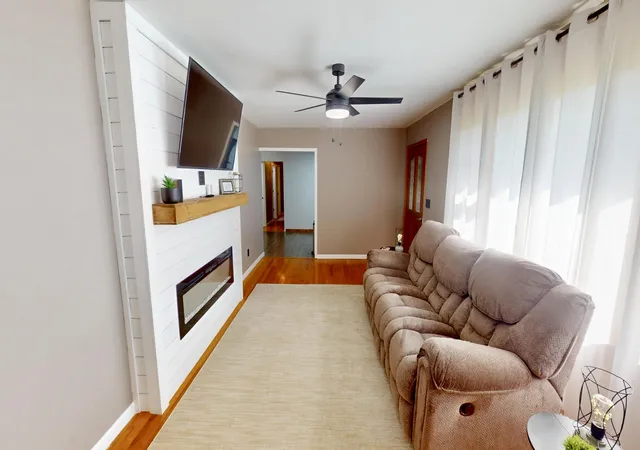 Photo 3 of Single family home for sale at 52 Wharton Rd, Cadiz, KY 42211 | MLS# 26018103 | Listing updated on 2026-09-16