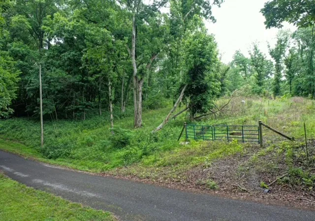 2nd image of 449 Baker Ln, Cadiz, KY 42211 | MLS# 26018068