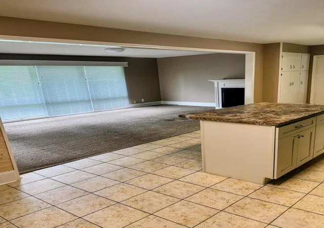 Photo 3 of Single family home for sale at 1728 Sycamore Dr, Benton, KY 42025 | MLS# 26018261 | Listing updated on 2026-07-20