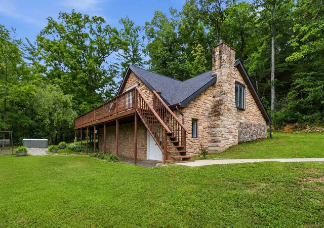 1st image of 1862 Shopville Rd, Somerset, KY 42503 | MLS# 26018157