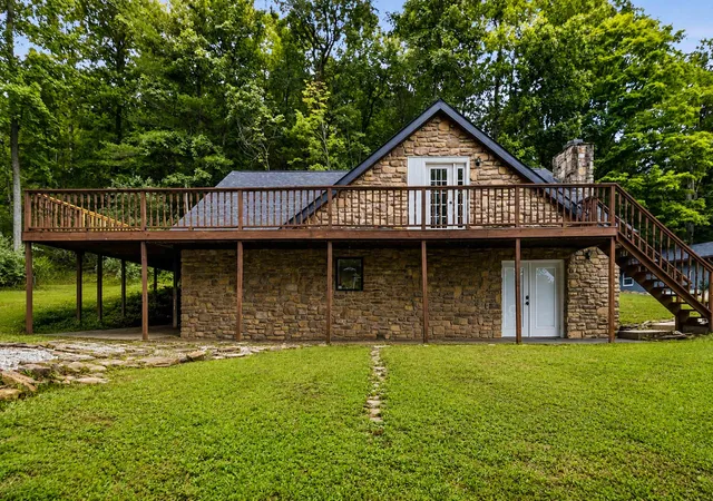 2nd image of 1862 Shopville Rd, Somerset, KY 42503 | MLS# 26018157