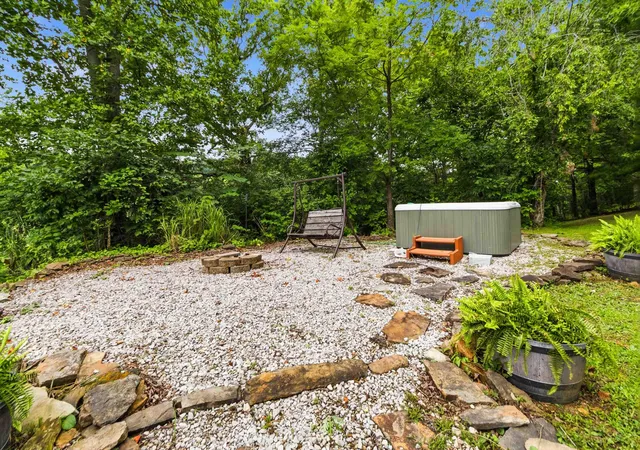 33rd image of 1862 Shopville Rd, Somerset, KY 42503 | MLS# 26018157