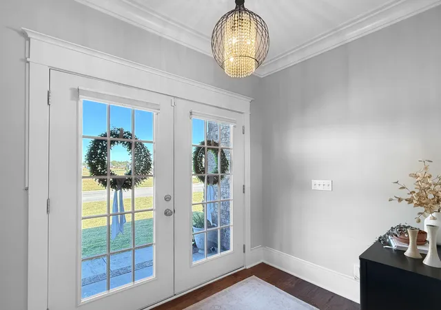 Photo 3 of Single family home for sale at 1417 Longwood Dr, Murray, KY 42071 | MLS# 26020021 | Listing updated on 2026-08-01