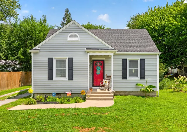 Homes for sale in Danville, KY | 41 Lausman Ave, Danville, KY 40422 | MLS# 26018096
