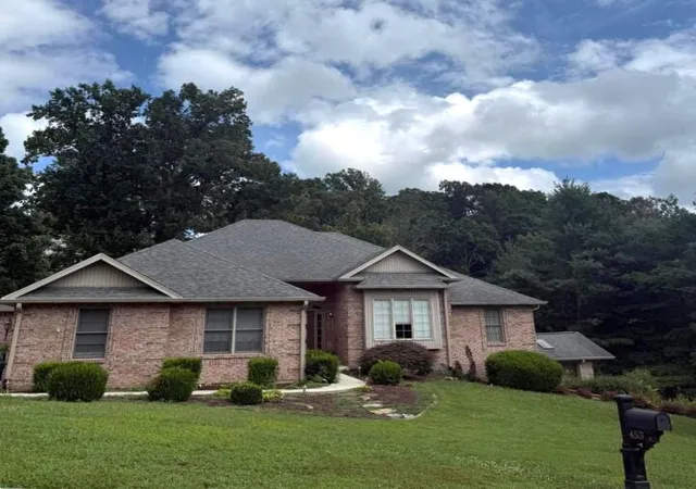 Photo 1 of Single family home for sale at 453 Water Cliff Dr, Somerset, KY 42503 | MLS# 26018092 | Listing updated on 2026-09-05