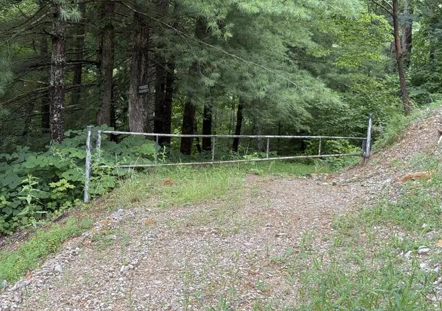 Photo 3 of Sale Pending at Lots 21 And 22 Laurel Cvs Rd, London, KY 40744 | MLS# 26018107 | Listing updated on 2026-09-02