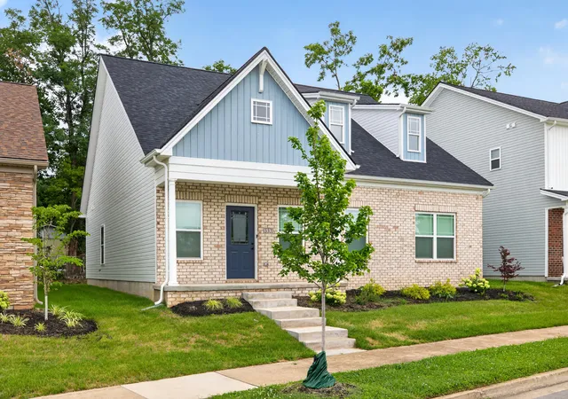 Photo 1 of Single family home for sale at 533 Shropshire Ave, Lexington, KY 40508 | MLS# 26018570 | Listing updated on 2026-07-22