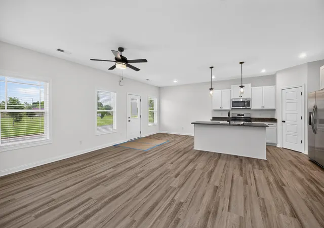 Photo 2 of Single family home for sale at 533 Shropshire Ave, Lexington, KY 40508 | MLS# 26018570 | Listing updated on 2026-07-22