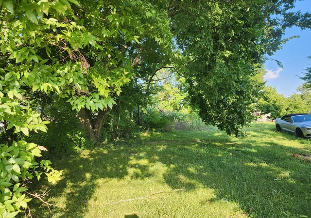 Homes for sale in Hopkinsville, KY | 104 S Campbell St, Hopkinsville, KY 42240 | MLS# 26018154