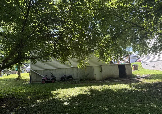 Homes for sale in Lancaster, KY | 105 Turner Ave, Lancaster, KY 40444 | MLS# 26018281