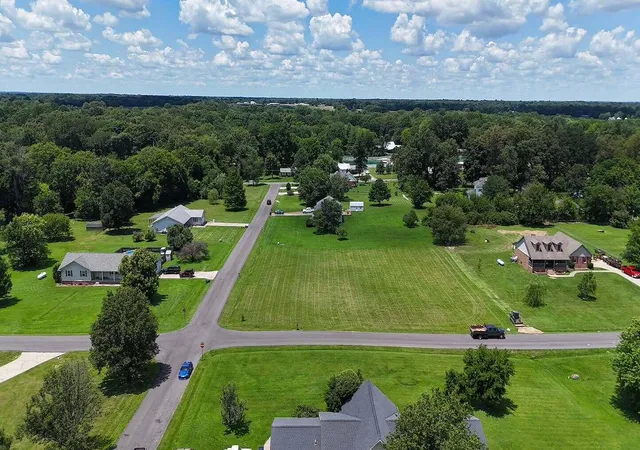 Photo 3 of Sale Pending at 4005 Lanie Dr, Kevil, KY 42053 | MLS# 26019197 | Listing updated on 2026-07-22
