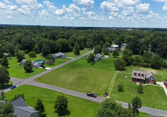 Photo 3 of Sale Pending at 4005 Lanie Dr, Kevil, KY 42053 | MLS# 26019197 | Listing updated on 2026-07-22