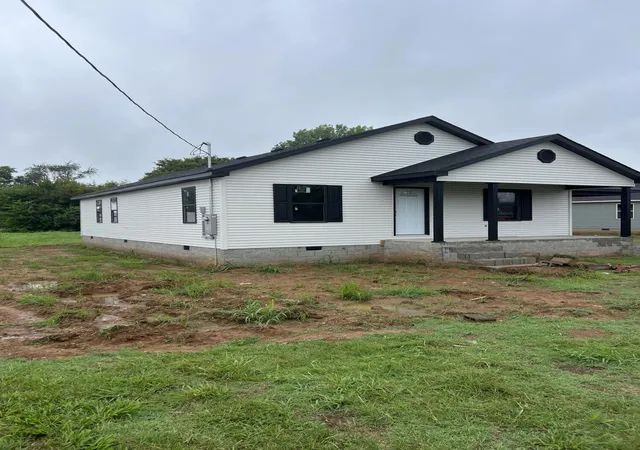 Photo 1 of Single family home for sale at 1461 Glass Ave, Hopkinsville, KY 42240 | MLS# 26018158 | Listing updated on 2026-08-05