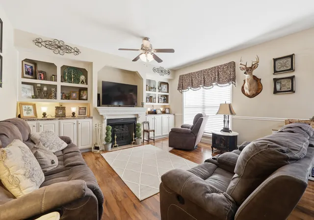 Photo 2 of Single family home for sale at 1005 Running Brk Dr, Lawrenceburg, KY 40342 | MLS# 26018938 | Listing updated on 2026-08-15