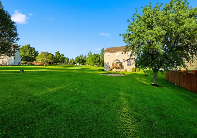 Photo 3 of Single family home for sale at 1005 Running Brk Dr, Lawrenceburg, KY 40342 | MLS# 26018938 | Listing updated on 2026-08-15