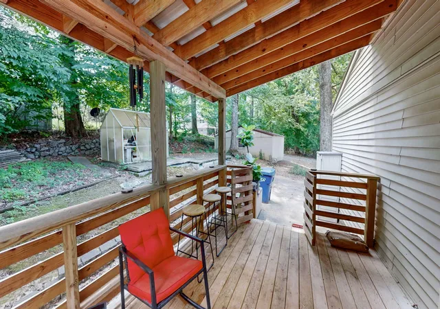 Photo 2 of Single family home for sale at 349 Rockcastle Lakeshore Dr, Cadiz, KY 42211 | MLS# 26018780 | Listing updated on 2026-07-17