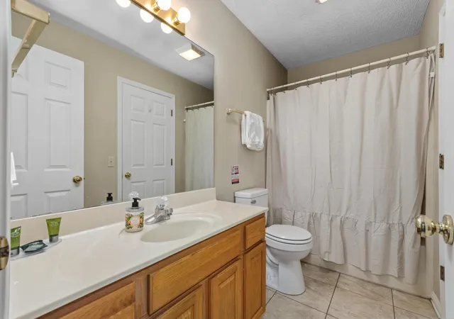Homes for sale in Grand Rivers, KY | 207 Hursthaven Ct, Grand Rivers, KY 42045 | MLS# 26018199