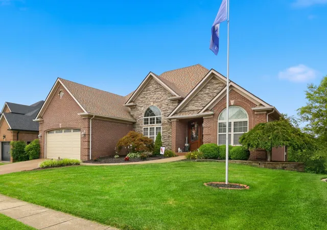 Homes for sale in Georgetown, KY | 128 Kingston Dr, Georgetown, KY 40324 | MLS# 26018369
