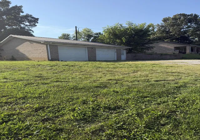 Photo 3 of Single family home for sale at 155 Maple St, Eubank, KY 42567 | MLS# 26018183 | Listing updated on 2026-10-06