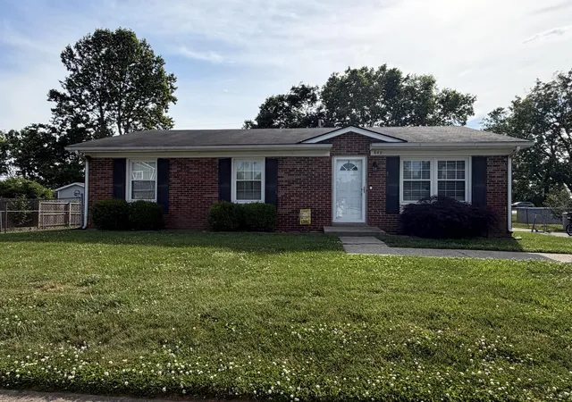 Photo 1 of Single family home for sale at 849 Mildred St, Versailles, KY 40383 | MLS# 26018506 | Listing updated on 2026-07-20