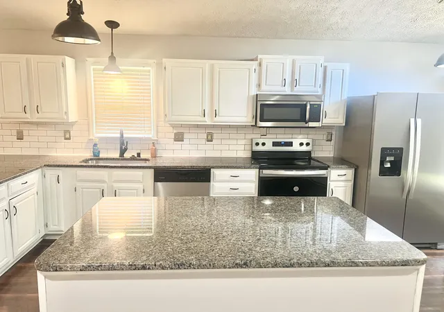 Photo 3 of Single family home for sale at 1116 Jonestown Ln, Lexington, KY 40517 | MLS# 26018543 | Listing updated on 2026-09-11