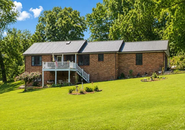 Photo 1 of Single family home for sale at 85 Lagus Rd, Kuttawa, KY 42055 | MLS# 26018493 | Listing updated on 2026-09-04