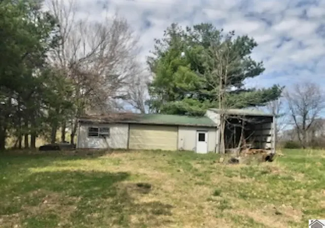 Photo 3 of Single family home for sale at 5616 Kentucky 339, Mayfield, KY 42066 | MLS# 26018172 | Listing updated on 2026-08-04