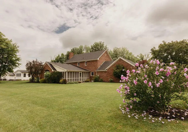 Homes for sale in Flemingsburg, KY | 121 Glascock Dr, Flemingsburg, KY 41041 | MLS# 26018205