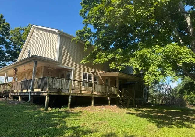 Photo 3 of Sale Pending at 2416 Meador Port Oliver Rd, Scottsville, KY 42164 | MLS# 26018209 | Listing updated on 2026-08-03