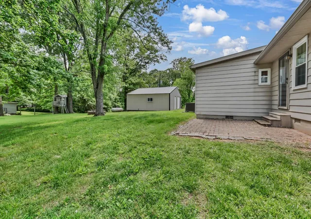 Homes for sale in Hopkinsville, KY | 2055 Lovers Ln, Hopkinsville, KY 42240 | MLS# 26018353