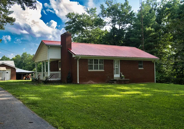 Photo 2 of Single family home for sale at 1321 Ky 80, Windsor, KY 42565 | MLS# 26018211 | Listing updated on 2026-08-10