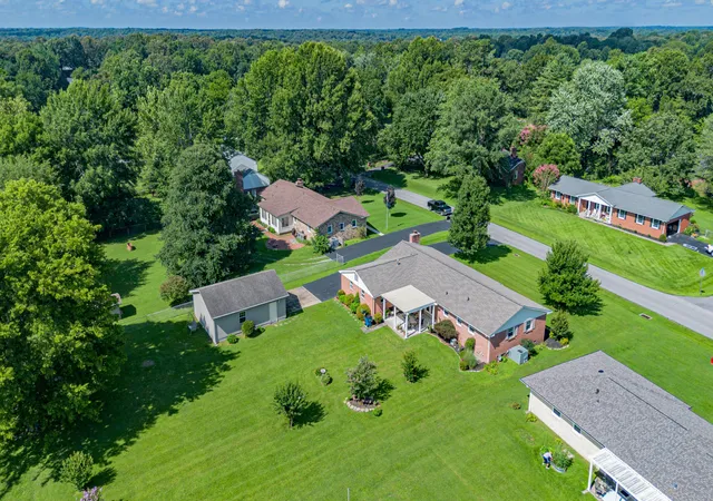 47th image of 160 Charlotte Ann Dr, Paducah, KY 42001 | MLS# 26018272