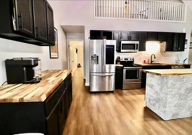 Photo 4 of Single family home for sale at 3755 Madisonville Rd, Hopkinsville, KY 42240 | MLS# 26020485 | Listing updated on 2026-07-31