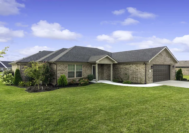 Photo 1 of Single family home for sale at 262 Patriot Trl, Berea, KY 40403 | MLS# 26019786 | Listing updated on 2026-10-08