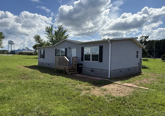 3rd image of 317 Marshall Cir, Gilbertsville, KY 42044 | MLS# 26018343