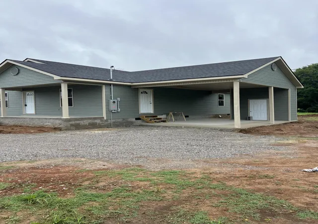 Photo 1 of Single family home for sale at 1463 Glass Ave, Hopkinsville, KY 42240 | MLS# 26018255 | Listing updated on 2026-08-05