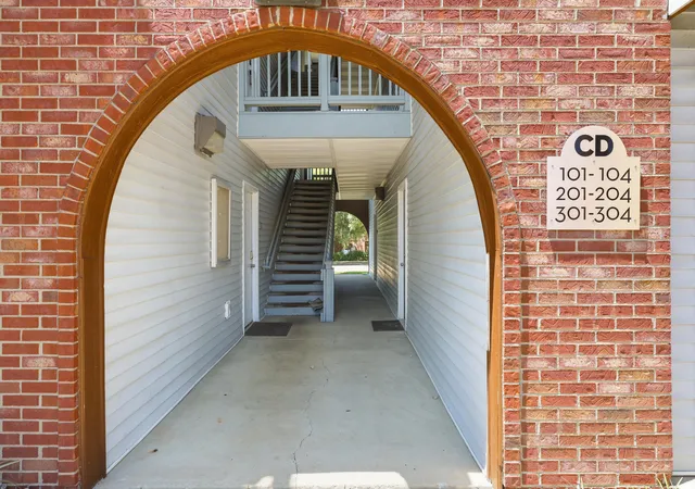 Photo 2 of Condo for sale at 209 Simpson Ave #304, Lexington, KY 40504 | MLS# 26018517 | Listing updated on 2026-07-31