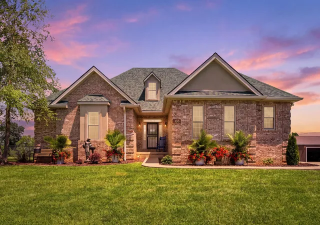 Photo 1 of Single family home for sale at 133 Levee Ln, Hodgenville, KY 42748 | MLS# 26018418 | Listing updated on 2026-08-20