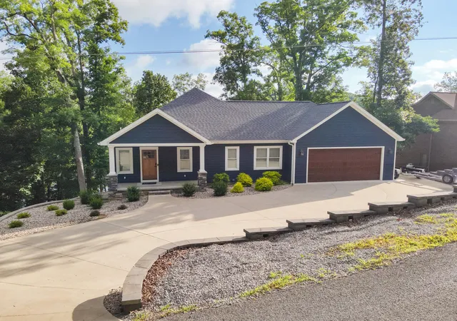Photo 1 of Single family home for sale at 978 & 982 Champion Hills Rd, Kuttawa, KY 42055 | MLS# 26018756 | Listing updated on 2026-09-02