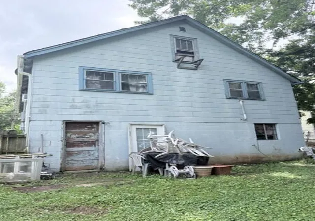 Homes for sale in Hopkinsville, KY | 105 N Fowler Ave, Hopkinsville, KY 42240 | MLS# 26018273