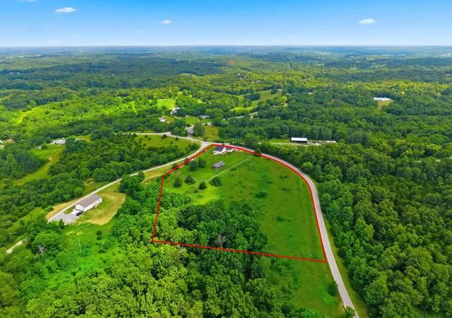 Photo 40 of Single family home for sale at 723 Double Culvert Rd, Sadieville, KY 40370 | MLS# 26018276 | Listing updated on 2026-09-07