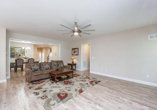 Photo 4 of Single family home for sale at 2708 Sandersville Rd, Lexington, KY 40511 | MLS# 26020051 | Listing updated on 2026-09-15