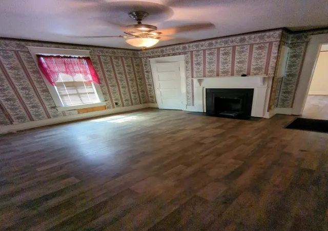 Homes for sale in Hopkinsville, KY | 1824 Maplewood St #1824, Hopkinsville, KY 42240 | MLS# 26018326