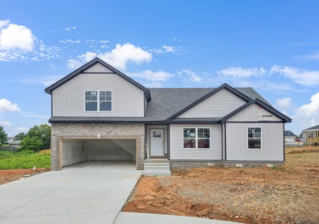 Photo 2 of Sale Pending at 119 Kingston Ct, Oak Grove, KY 42262 | MLS# 26018419 | Listing updated on 2026-08-04