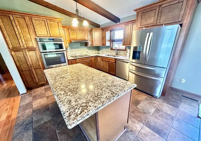 Homes for sale in Hopkinsville, KY | 3495 Dusty Ln, Hopkinsville, KY 42240 | MLS# 26018320