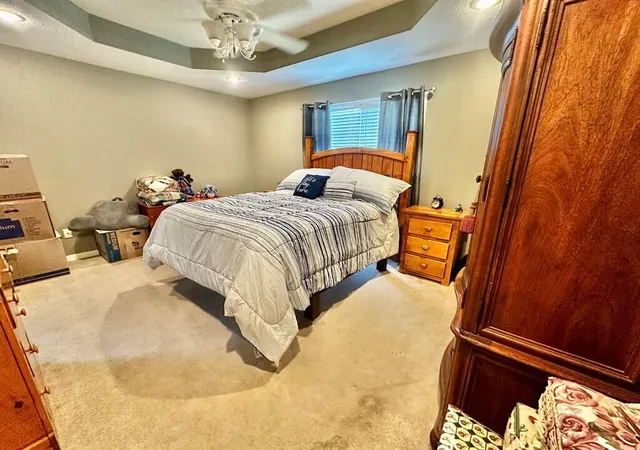 Homes for sale in Hopkinsville, KY | 224 Benjamin Ln, Hopkinsville, KY 42240 | MLS# 26018335