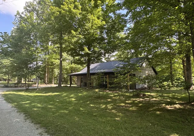 Photo 2 of Single family home for sale at 378 Shugars Hl Rd, Liberty, KY 42539 | MLS# 26018422 | Listing updated on 2026-09-01
